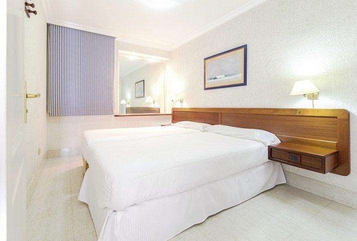 Plus Fariones Apartamentos