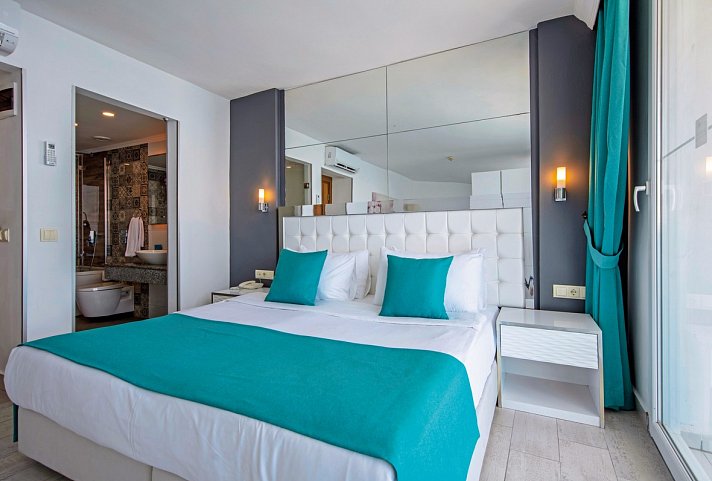 Le Bleu Hotel & Resort - Wohnbeispiel Doppelzimmer Landblick