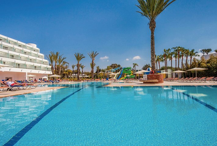 Atlas Amadil Beach