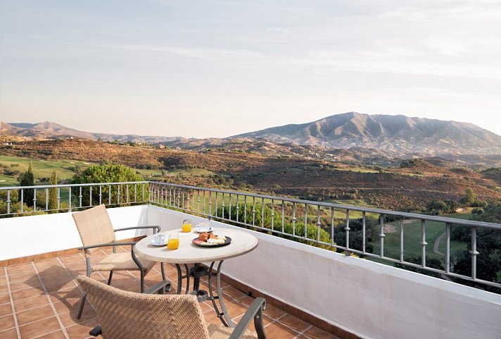 La Cala Resort