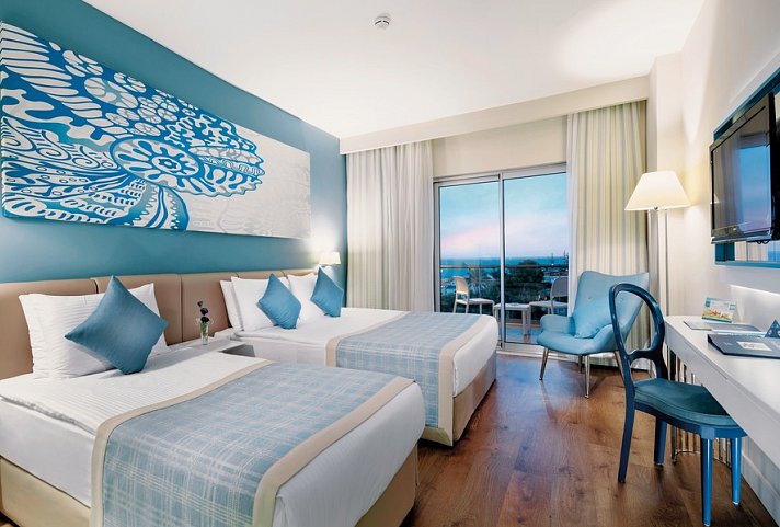 Seashell Resort & Spa