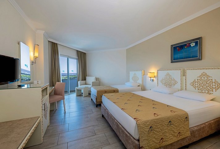 Crystal Admiral - Wohnbeispiel Doppelzimmer seitl. Meerblick (Zimmercodierungen DBN & DCN)