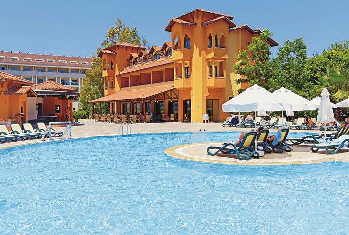Villa Side