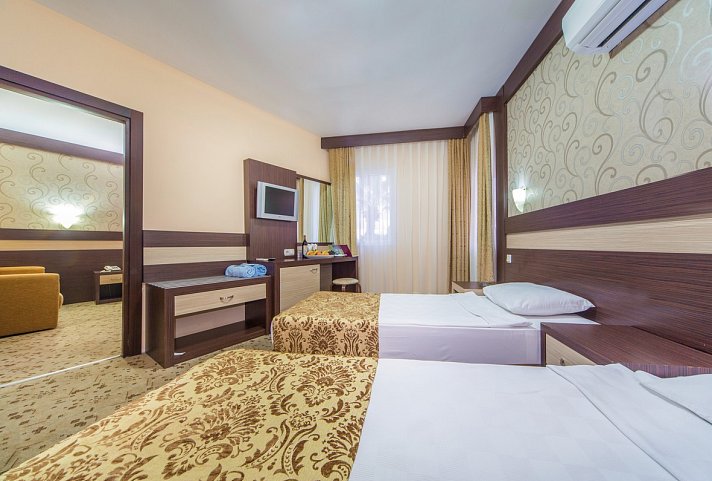 Lonicera World Hotel - Wohnbeispiel Familienzimmer World