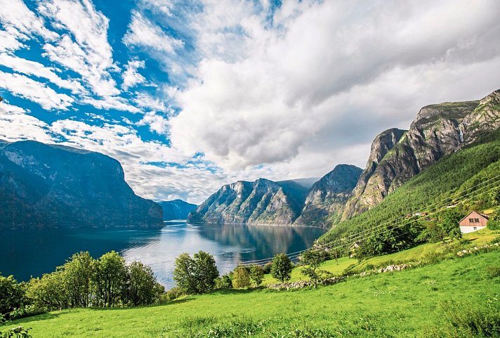 Fjorde, Gletscher und historische Hotels (ab/bis Bergen)