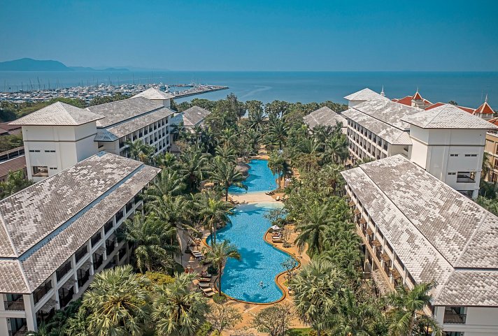 Ravindra Beach Resort & Spa
