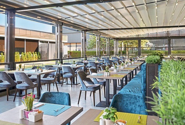 DIT Evrika Beach Club Hotel