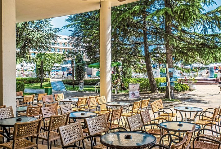DIT Evrika Beach Club Hotel