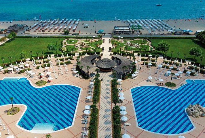 DIT Majestic Beach Resort