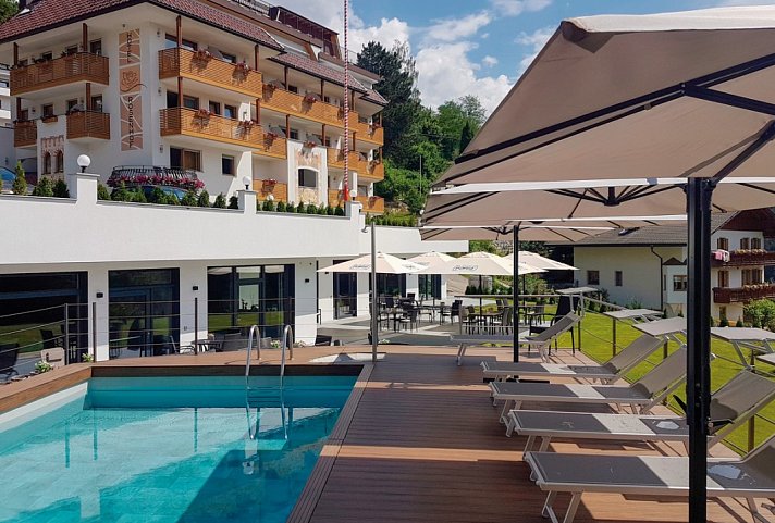 Molaris Lodges