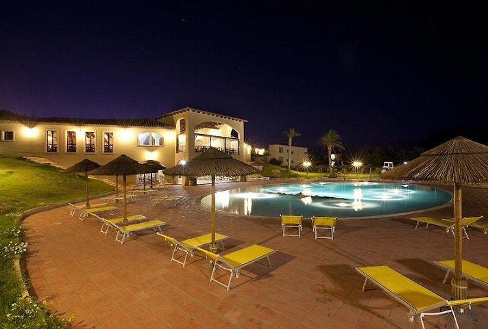 Cala Luas Resort