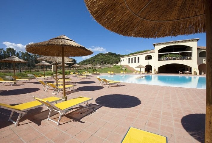 Cala Luas Resort