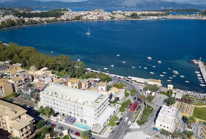 Mon Repos Palace
