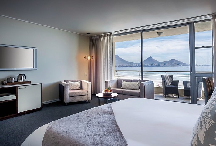 Lagoon Beach Hotel and Spa