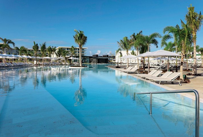 Family Selection at Grand Palladium Select Costa Mujeres