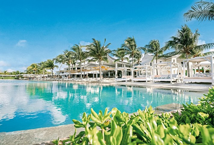 Papagayo Beach Hotel