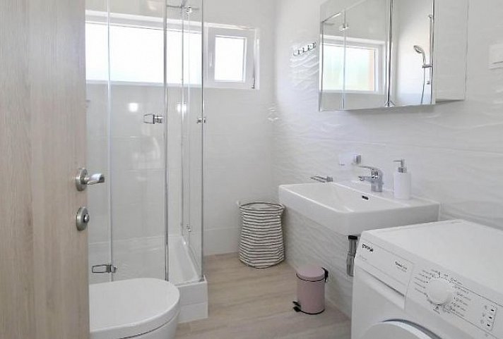 Bacan Family Apartments