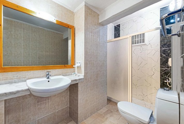 Ölüdeniz Beach Resort by Z Hotels - Beispiel Bad Doppelzimmer Economy (Zimmercodierungen DE1 & DC1)