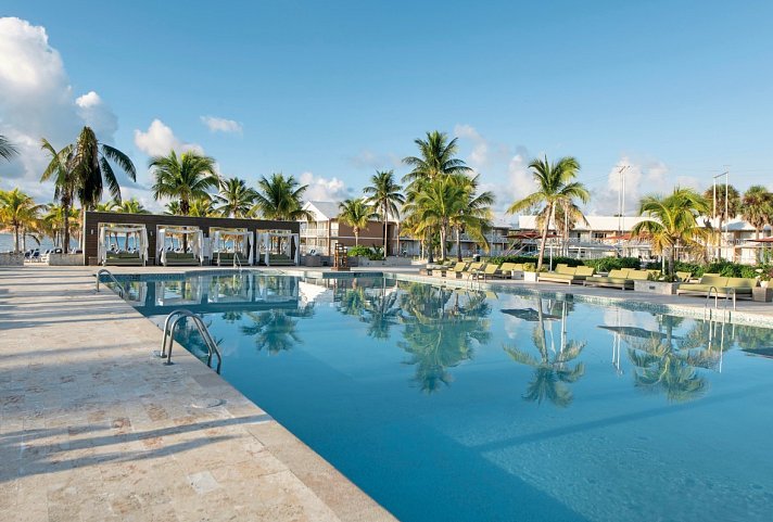 Viva Fortuna Beach by Wyndham