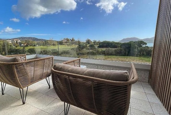 Golden Tulip Porto Vecchio