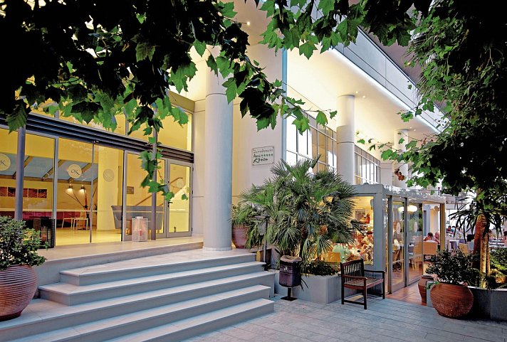 Kriti Beach Hotel
