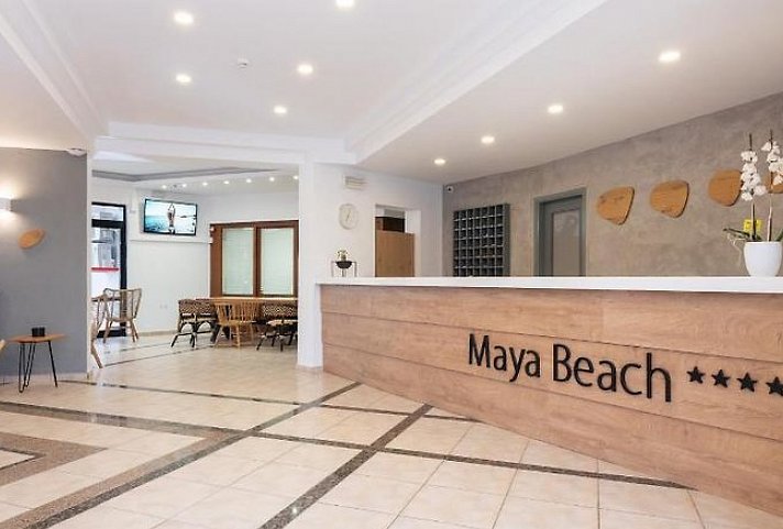 Enorme Maya Beach Hotel