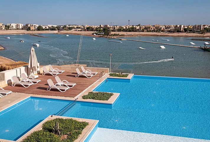 Creek Hotel & Residences El Gouna
