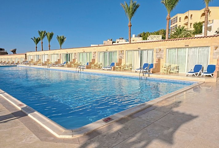SUNRISE Le Jardin Aqua Park Resort - Beispiel Terrasse Doppelzimmer Swim Up (Zimmercodierungen U1Q & DCQ)