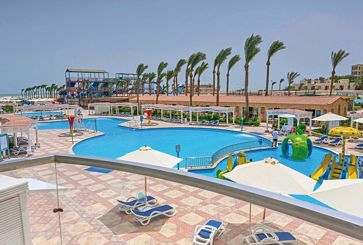 SUNRISE Riviera Aqua Park Resort