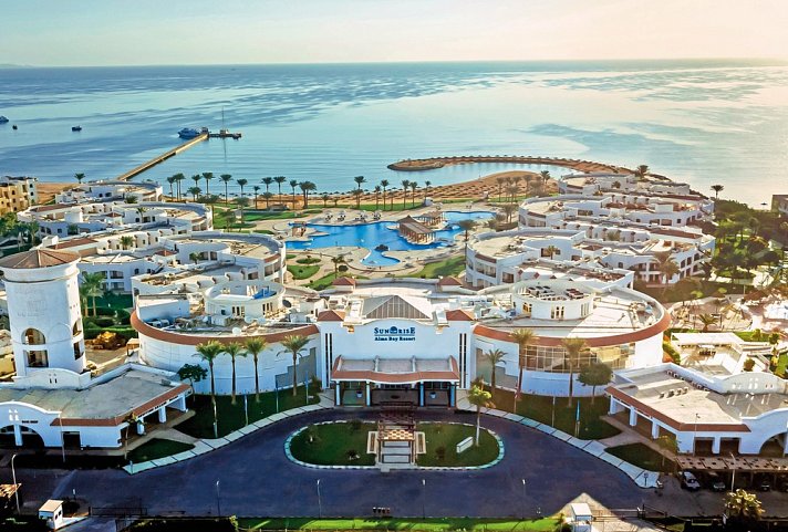 SUNRISE Alma Bay Resort