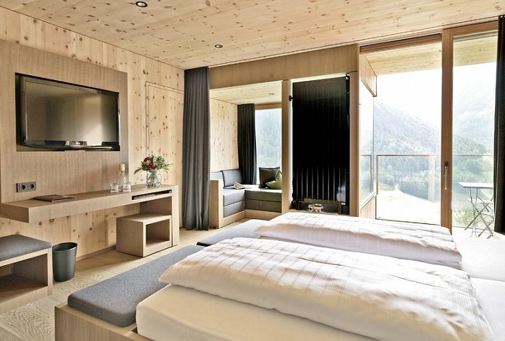 Gradonna Mountain Resort Hotel - Wohnbeispiel Doppelzimmer Klassik (Zimmercodierungen DB1, DC1 & EB1)