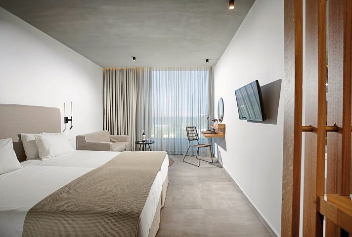 Caravia Beach Hotel