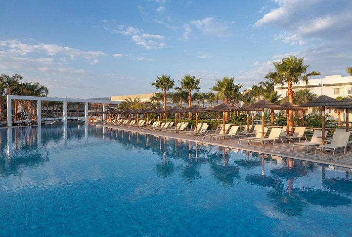 Blue Lagoon Resort