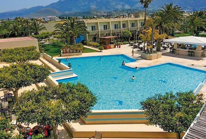 Sandy Beach Hotel
