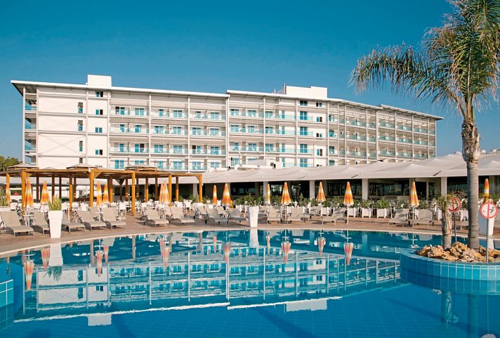 Asterias Beach