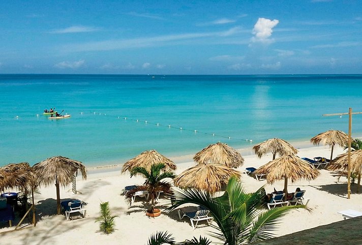 Fun Holiday Beach Resort