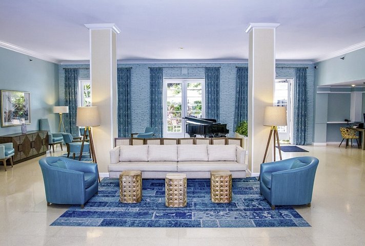 Dorchester Hotel - Lobby