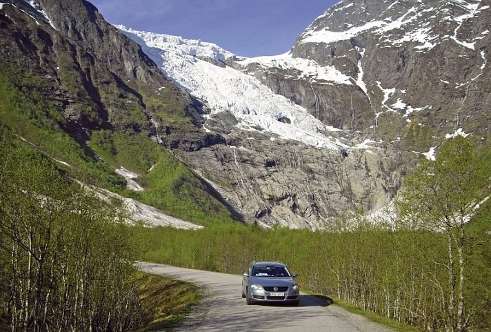 Fjordgiganten und Berglandschaften - Gletscher Jostedalsbreen
