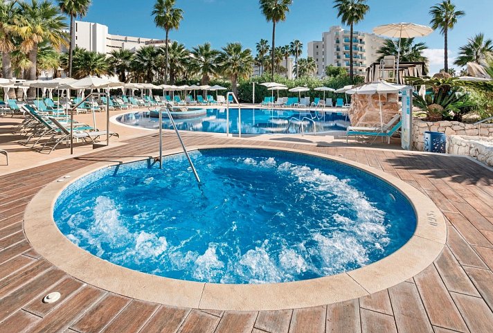 Cala Millor Garden