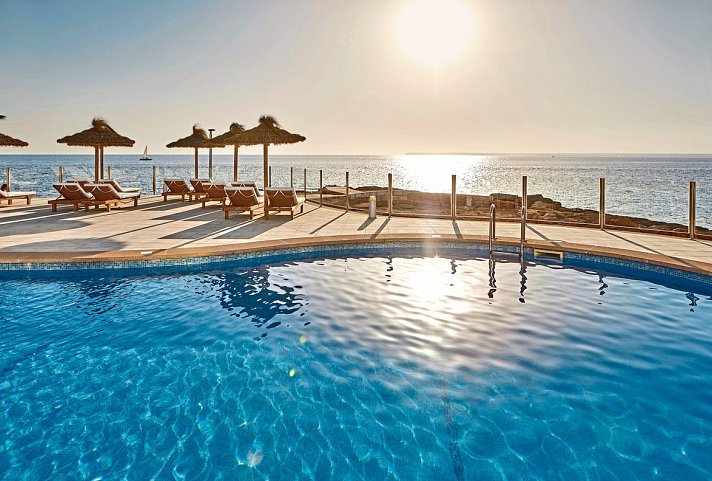 Universal Hotel Cabo Blanco - Adults Only