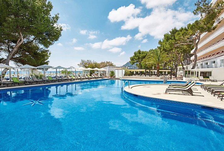 Universal Hotel Laguna