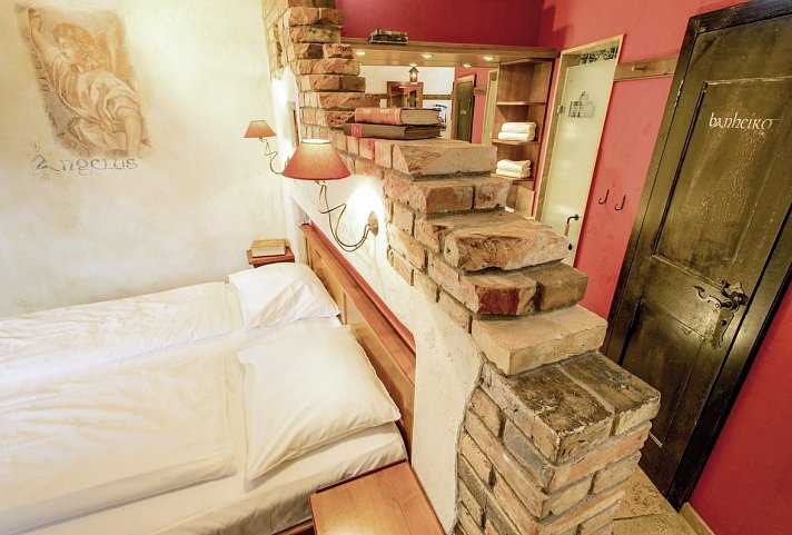 Erlebnishotel Santa Isabel - Wohnbeispiel Standardzimmer (Zimmercodierungen DB1, EB1, TB1, RB1, DX1, EX1, TX1, RX1, DX2, EX2, TX2, RX2, DS3, ES3, TS3 & RS3)