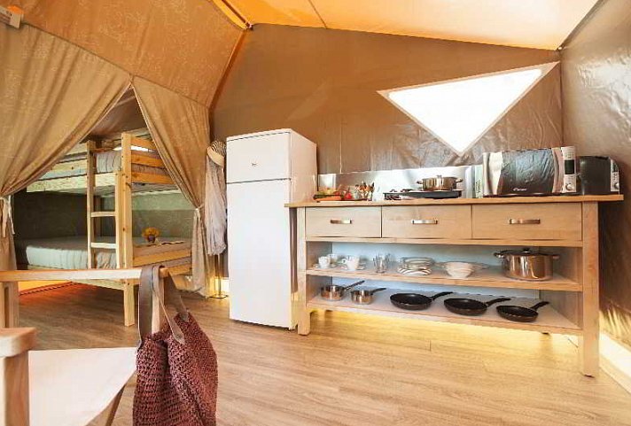 Camping Torre de la Mora