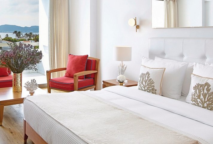 Grecotel Lux Me Dama Dama - Wohnbeispiel Doppelzimmer Superior Guestroom mit Meerblick (Zimmercodierung DSM)