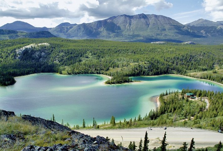 Golden Circle Yukon & Alaska - Emerald Lake