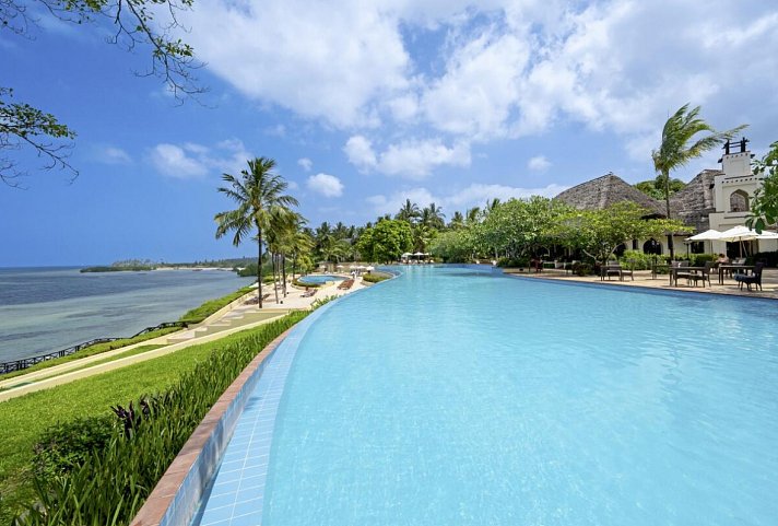 Sea Cliff Resort & Spa