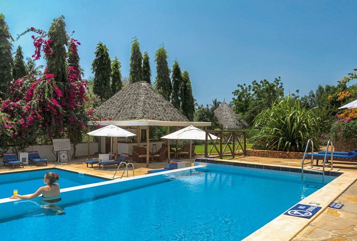 Sultan Sands Island Resort