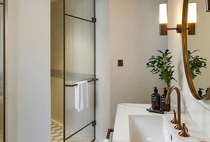 Small Luxury Hotel Ambassador a L'Opera