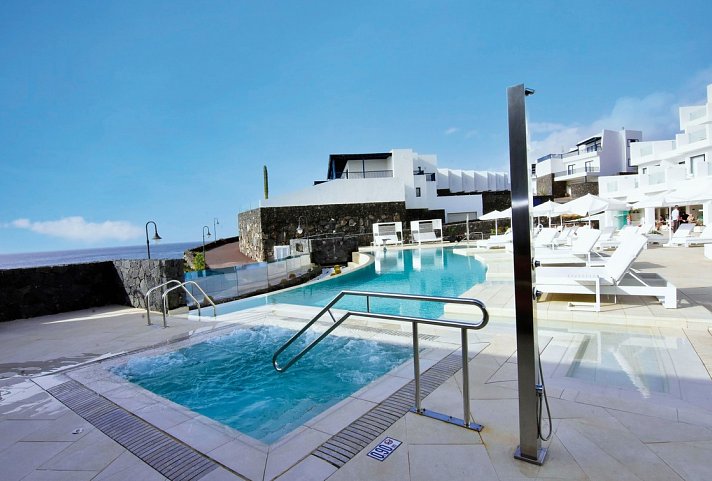 Royal Marina Suites Boutique Hotel