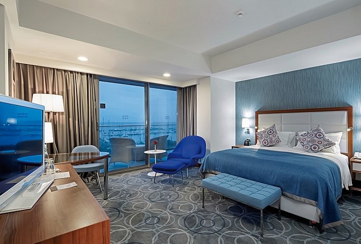 Double Tree by Hilton Kusadasi